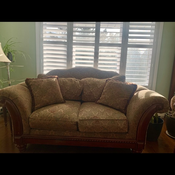 Vintage Sofa - Picture 3 of 5